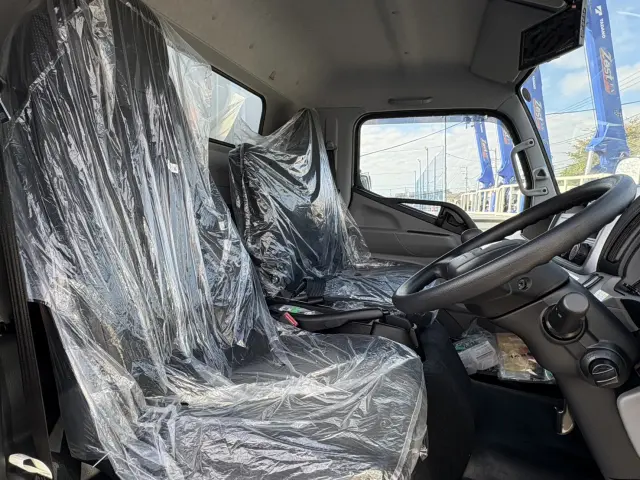 三菱 キャンター 2PG-FEB90(2WD)の写真24