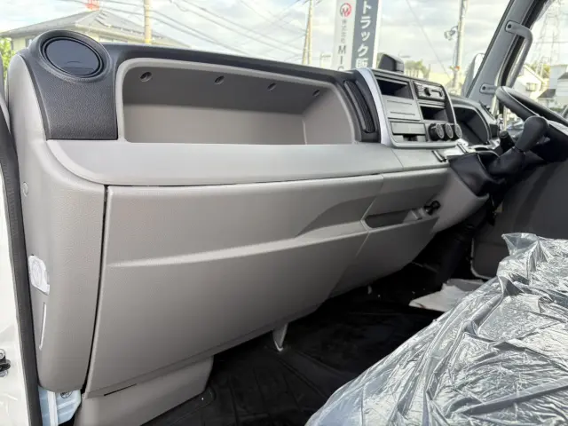 三菱 キャンター 2PG-FEB90(2WD)の写真31