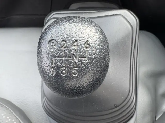 日野 デュトロ 2RG-XZU605M(2WD)の写真25