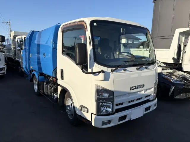 いすゞ エルフ TKG-NMR85AN(2WD)の写真2