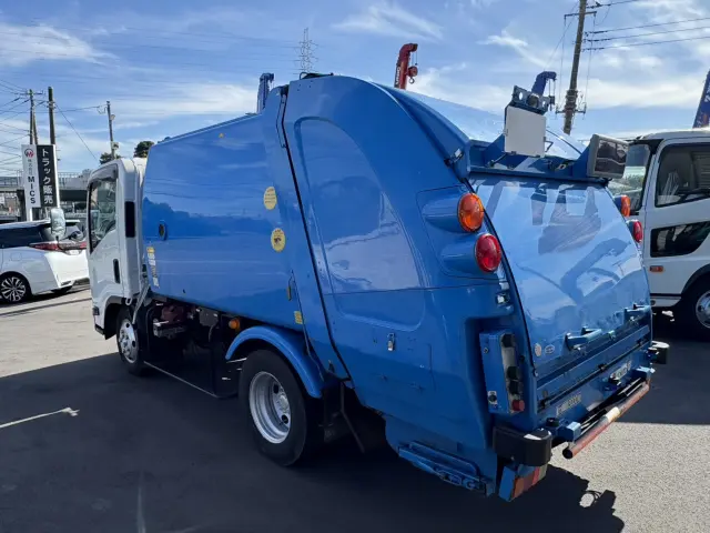 いすゞ エルフ TKG-NMR85AN(2WD)の写真4