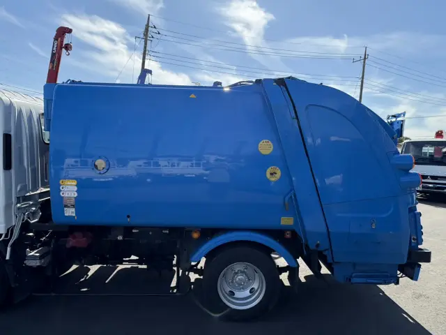 いすゞ エルフ TKG-NMR85AN(2WD)の写真7