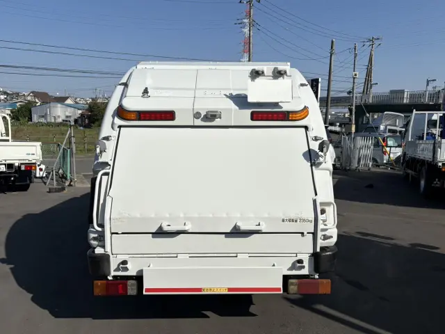 いすゞ エルフ TKG-NMR85AN(2WD)の写真8