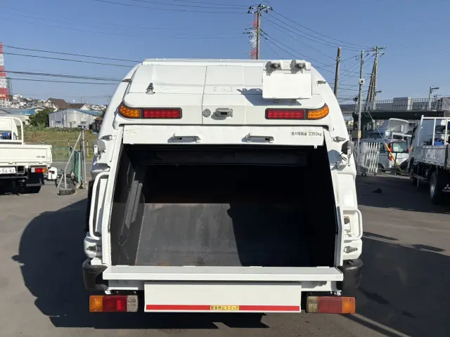 いすゞ エルフ TKG-NMR85AN(2WD)の写真9