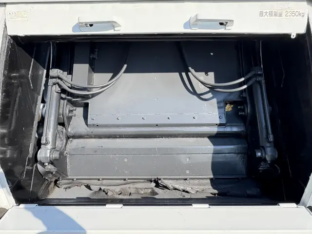 いすゞ エルフ TKG-NMR85AN(2WD)の写真11