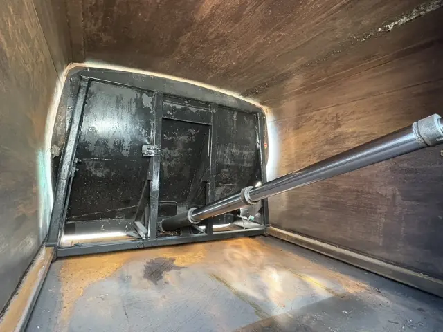 いすゞ エルフ TKG-NMR85AN(2WD)の写真22