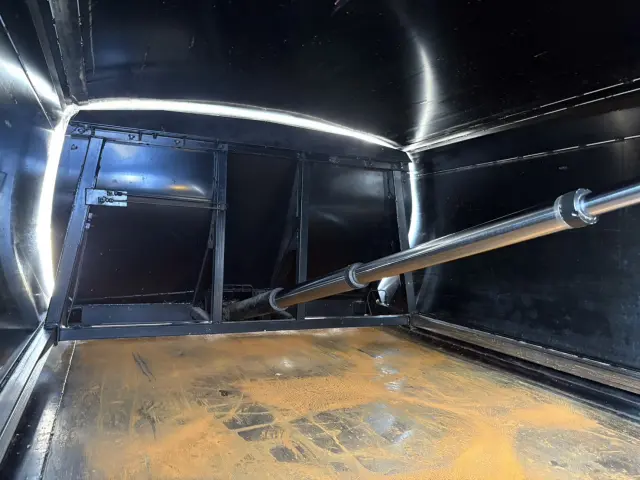 いすゞ エルフ SKG-NPR85YN(2WD)の写真21