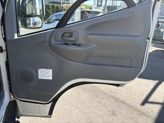 日野 デュトロ TPG-XZU605M(2WD)の写真27