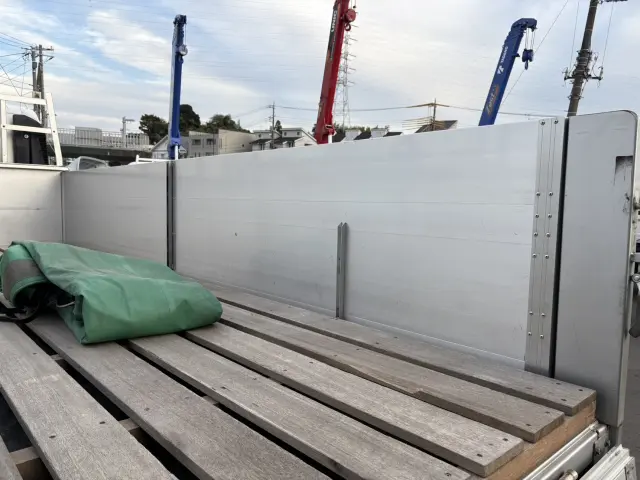 いすゞ エルフ 2RG-NPR88YN(2WD)の写真11