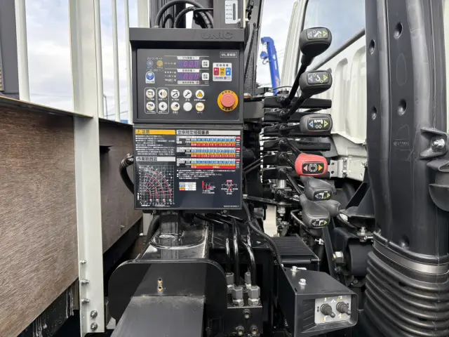 三菱 ファイター 2KG-FK62FZ(2WD)の写真19