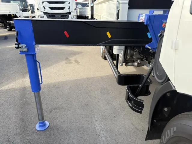 日野 デュトロ 2KG-XZU710M(2WD)の写真16