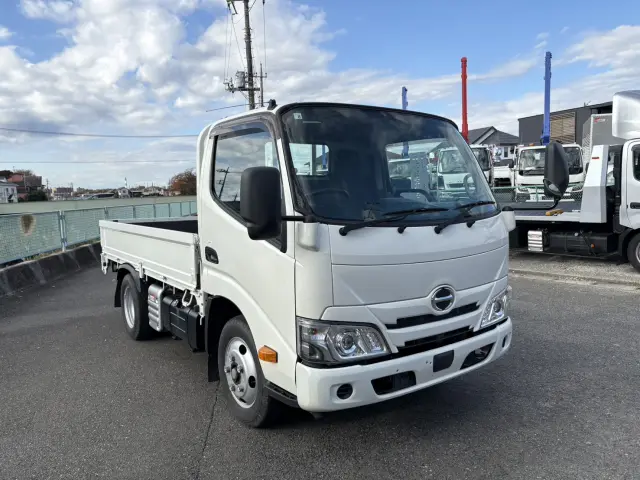 日野 デュトロ 2RG-XZU605M(2WD)の写真2