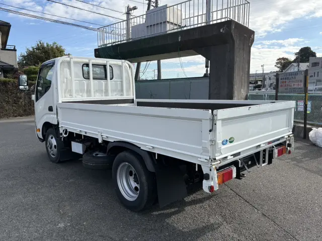 日野 デュトロ 2RG-XZU605M(2WD)の写真4