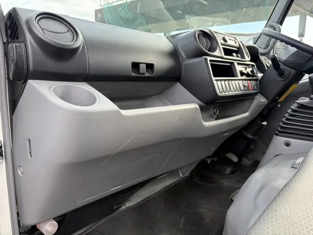 日野 デュトロ 2RG-XZU605M(2WD)の写真24