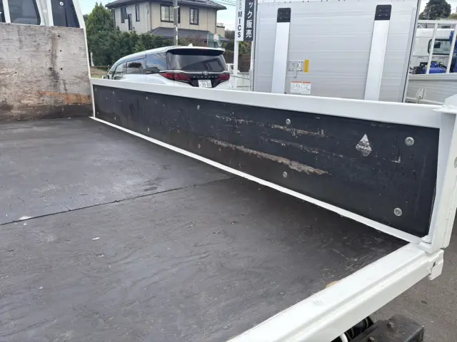 いすゞ エルフ TPG-NPR85AR(2WD)の写真14