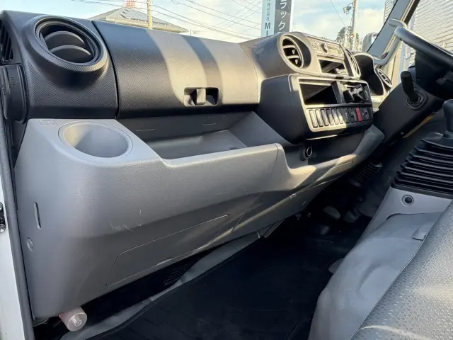 日野 デュトロ 2RG-XZU605M(2WD)の写真24