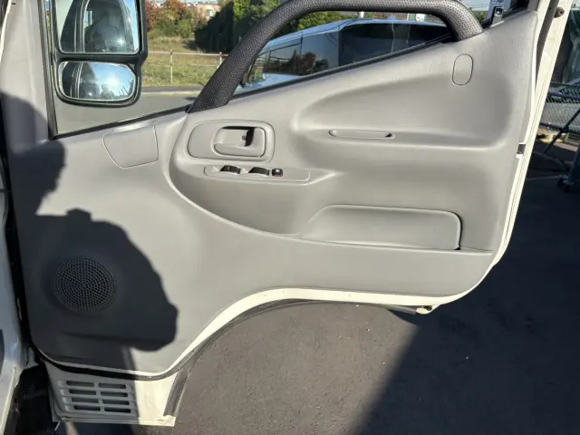 日野 デュトロ 2RG-XZU605M(2WD)の写真27