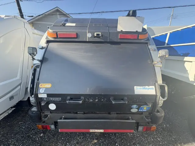 いすゞ エルフ SKG-NMR85AN(2WD)の写真8