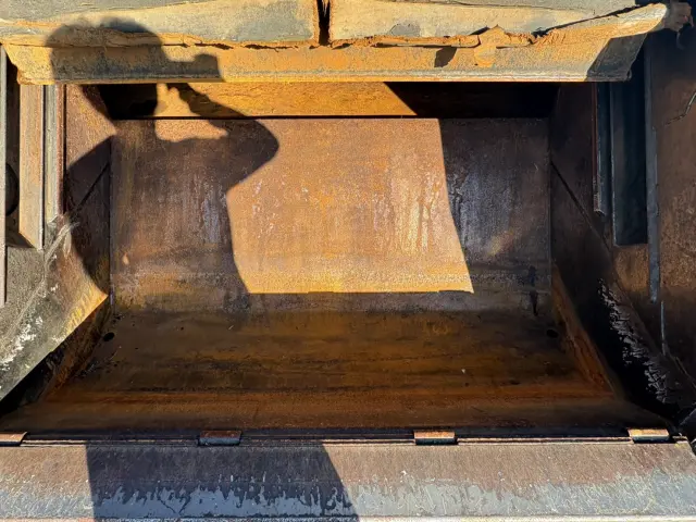 いすゞ エルフ SKG-NMR85AN(2WD)の写真10