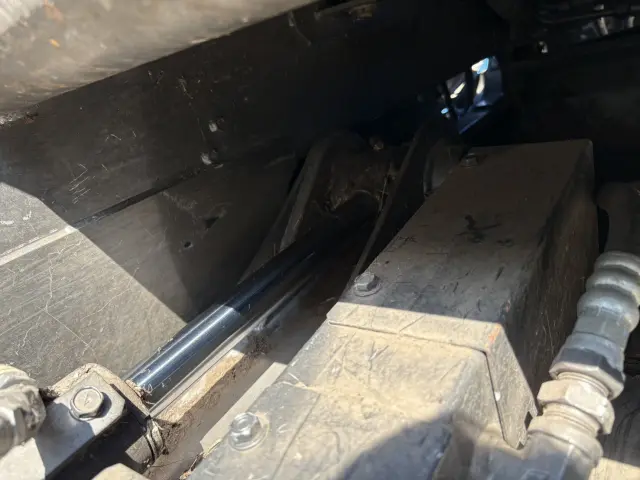 いすゞ エルフ SKG-NMR85AN(2WD)の写真12