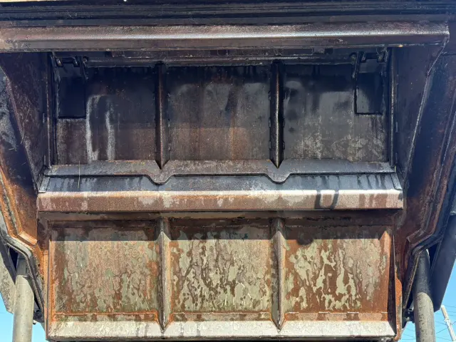 いすゞ エルフ SKG-NMR85AN(2WD)の写真21