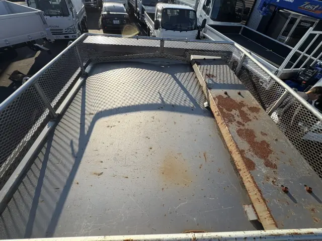 いすゞ エルフ SKG-NMR85AN(2WD)の写真24