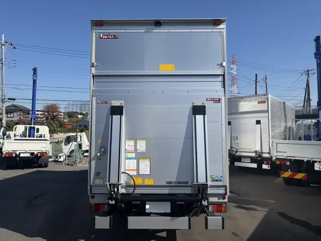 三菱 キャンター 2RG-FEAV0(2WD)の写真8