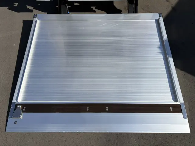 三菱 キャンター 2RG-FEAV0(2WD)の写真10