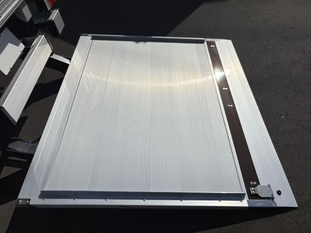 三菱 キャンター 2RG-FEAV0(2WD)の写真11