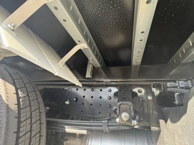 三菱 キャンター 2RG-FEAV0(2WD)の写真23