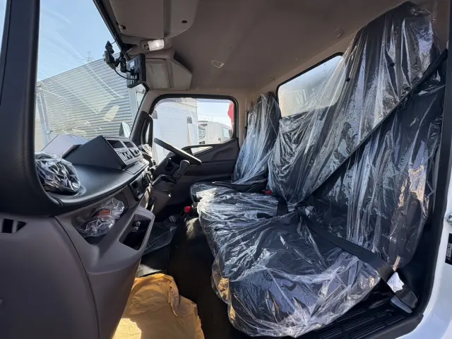 三菱 キャンター 2RG-FEAV0(2WD)の写真33