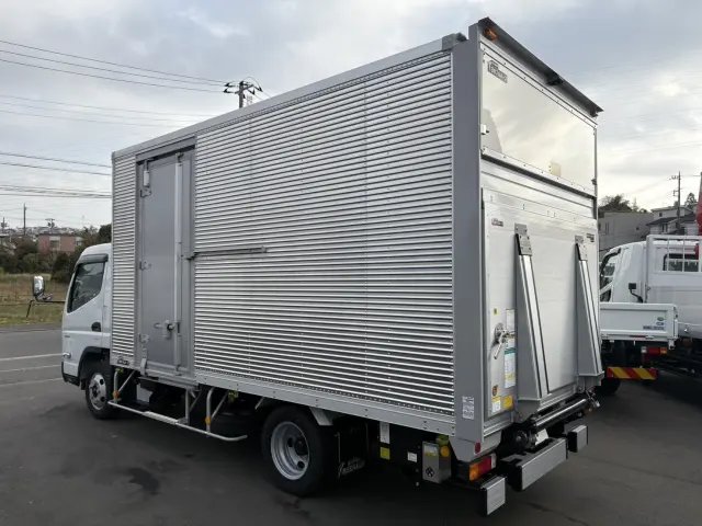 三菱 キャンター 2RG-FEB50(2WD)の写真4