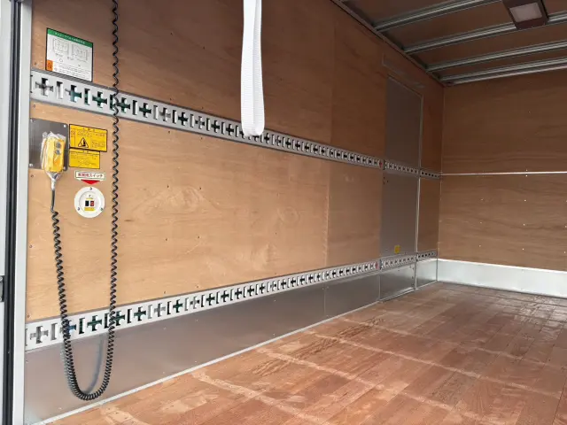 三菱 キャンター 2RG-FEB50(2WD)の写真12