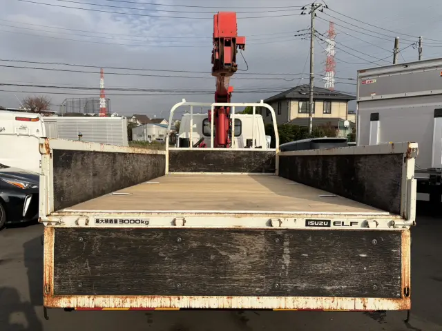 いすゞ エルフ TKG-NKR85R(2WD)の写真9