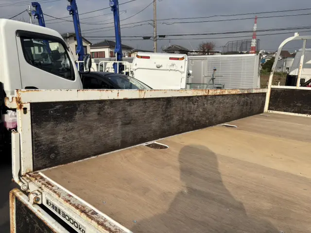 いすゞ エルフ TKG-NKR85R(2WD)の写真10