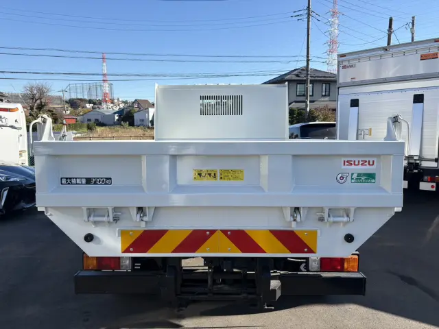 いすゞ エルフ 2RG-NPR88YM(2WD)の写真8