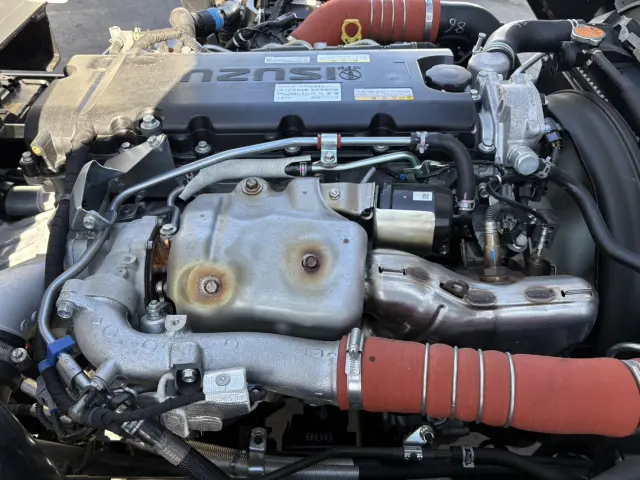 いすゞ エルフ 2RG-NPR88YM(2WD)の写真34