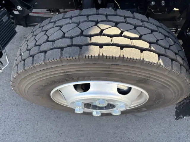 いすゞ エルフ 2RG-NPR88YM(2WD)の写真38