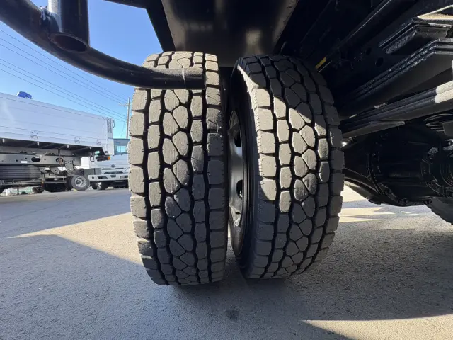 いすゞ エルフ 2RG-NPR88YM(2WD)の写真40