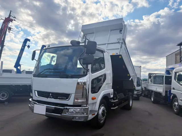 三菱 ファイター 2KG-FK62FZ(2WD)の写真1