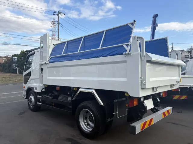 三菱 ファイター 2KG-FK62FZ(2WD)の写真5