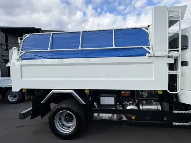 三菱 ファイター 2KG-FK62FZ(2WD)の写真6