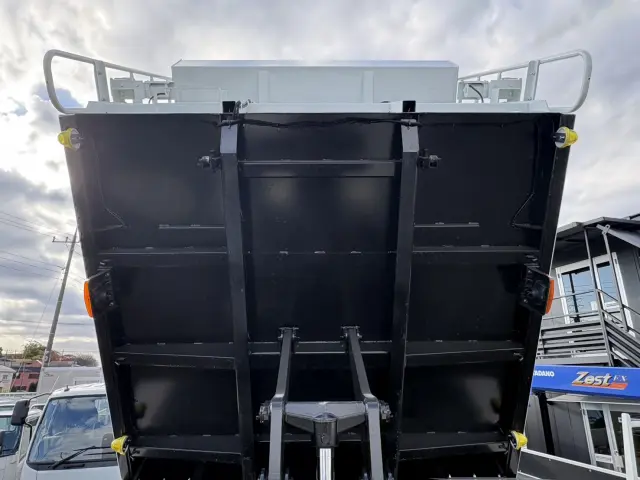 三菱 ファイター 2KG-FK62FZ(2WD)の写真13