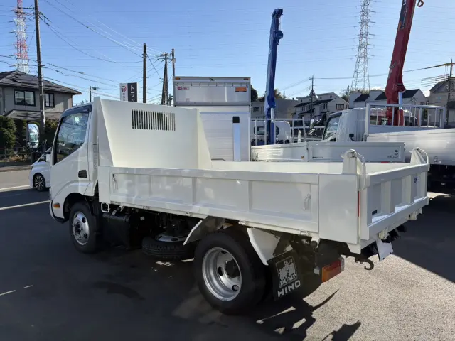 日野 デュトロ 2DG-XZU675T(4WD)の写真4