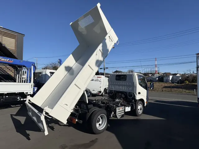 日野 デュトロ 2DG-XZU675T(4WD)の写真12