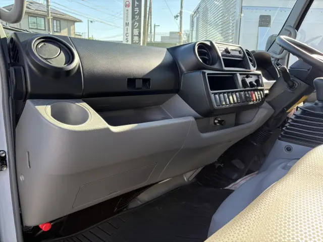 日野 デュトロ 2DG-XZU675T(4WD)の写真30