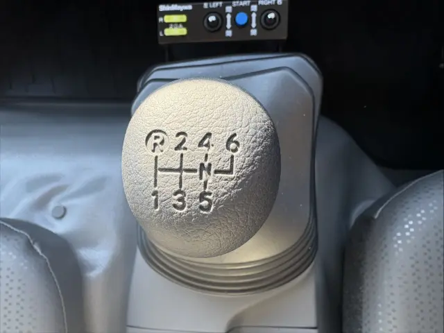 日野 デュトロ 2KG-XZU700X(2WD)の写真28