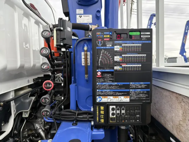 三菱 キャンター 2PG-FEB80(2WD)の写真19