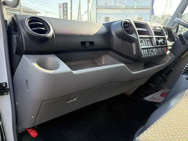 日野 デュトロ 2KG-XZU710M(2WD)の写真33