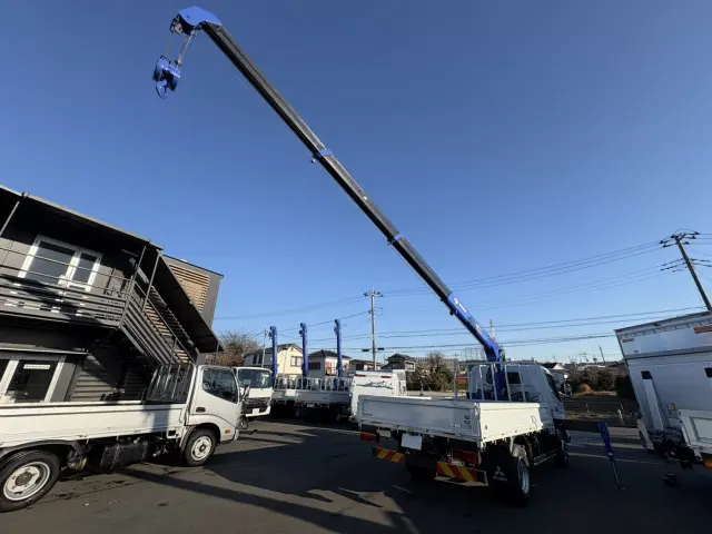 三菱 キャンター 2PG-FEB80(2WD)の写真14